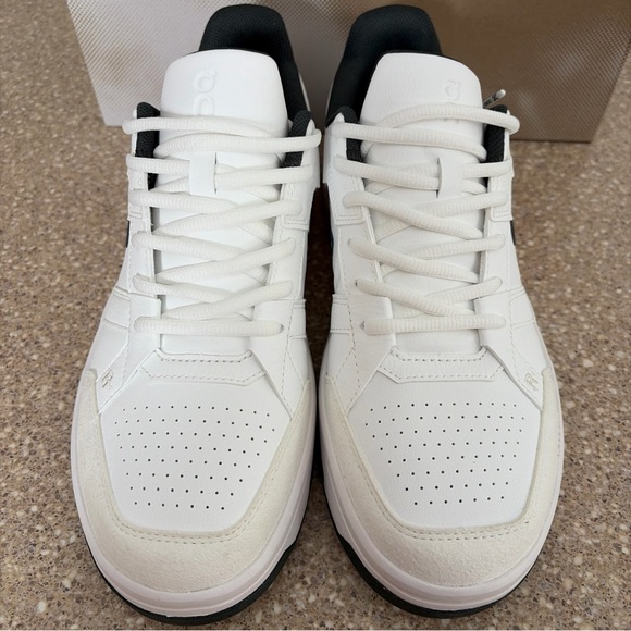 NIB On Cloud The Roger Clubhouse Sneakers Shoes Evergreen / White Women’s US 9.5 - Picture 4 of 7